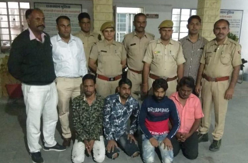 चांदी बेचने के प्रयास में पकड़ा तो चोरों की गैंग आई गिरफ्त में