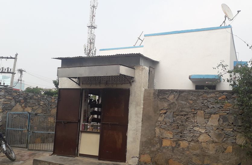 PHED : सरकारी आवास में व्यवसायिक गतिविधि, अधिकारी बेपरवाह