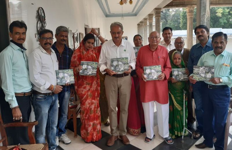 हिस्ट्री ऑफ जूना महल डूंगरपुरÓ पुस्तक का हुआ विमोचन