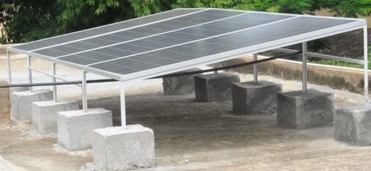 आईआईएससी ने स्कूल में लगाई सौर ऊर्जा इकाई