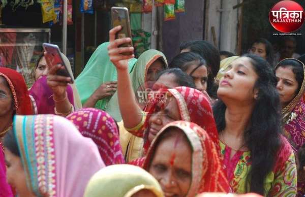 तुलसी विवाह में उमड़े श्रद्धालु