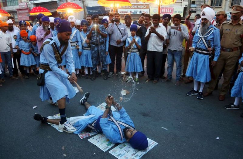 guru nanak dev procession