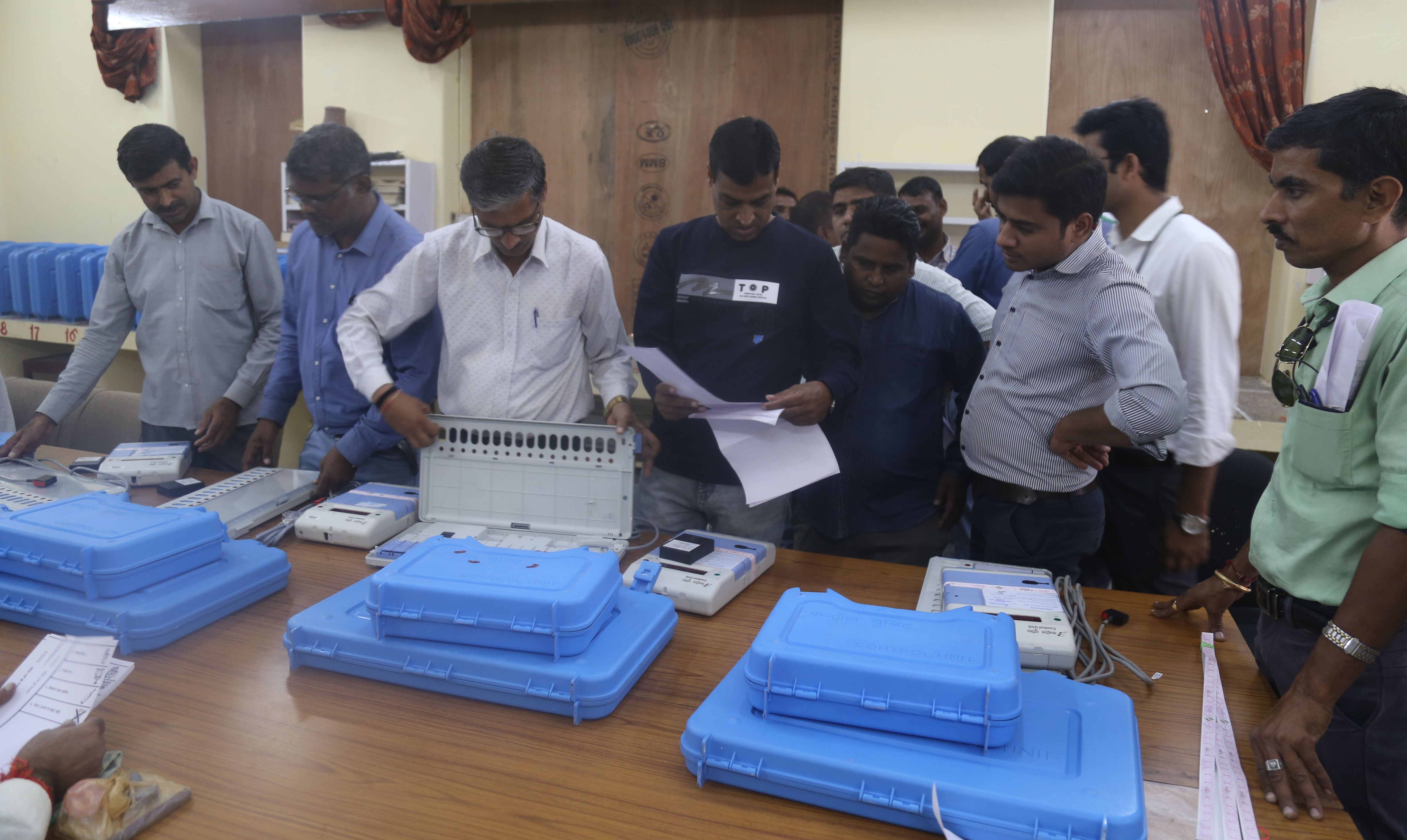 नगर निकाय चुनाव :  उदयपुर में तैयार‍ियों को द‍िया अंतिम रूप, 15 को होगी मतदान दलों की रवानगी