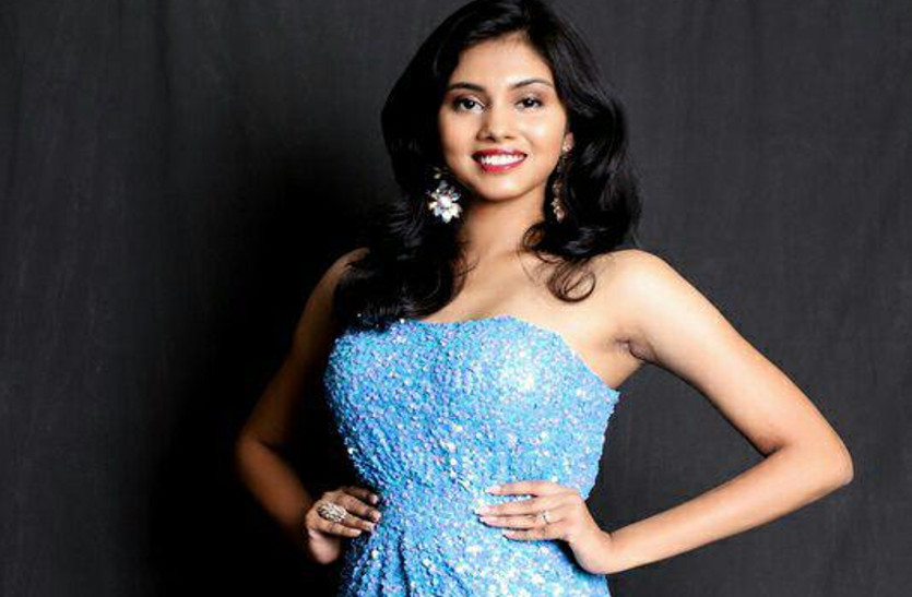 Miss Ishita Mehta received the Crown of Miss Eco Teen India