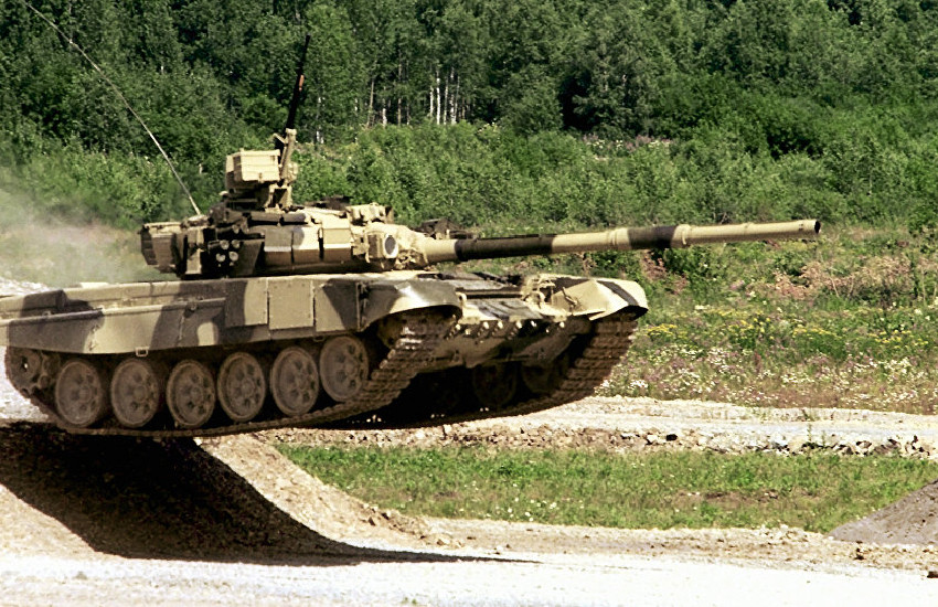 T-90 TANK