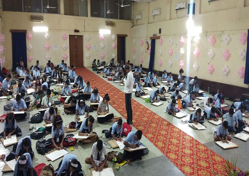 Energy saving Campaign: बच्चों ने चित्रों के जरिए समझाया ऊर्जा बचत का तरीका