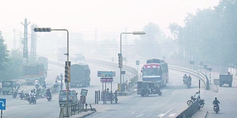 धौलपुर के आसमां में फिर छाया पराली का धुआं