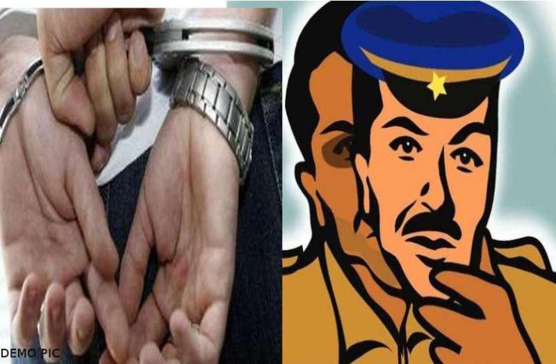 गृहमंत्री ले रहे थे पुलिस अफसरों की बैठक इधर दो क्राइम ब्रांच वालों ने पार कर दिया व्यापारी के 26 लाख 50 हजार रुपए