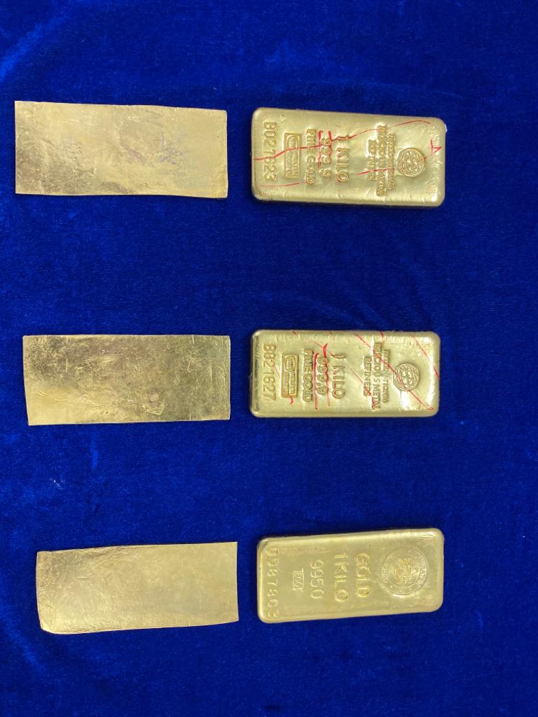 Gold worth 1.3 Crore seized at Chennai Airport