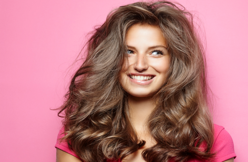 सोयाबीन, दाल, दूध के सेवन से मजबूत होंगे बाल