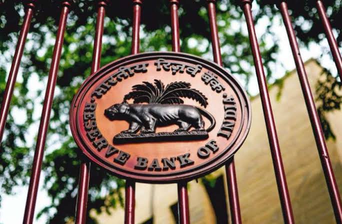 NEFT से रुपए ट्रांसफर करना भी होगा फ्री,RBI ने फिर दी खुशखबरी
