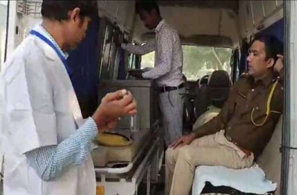 Local body election 2019 : लोकतंत्र के यज्ञ में  मतदाताओं ने कुछ यूं दी आहुति.. देखें तस्वीरें