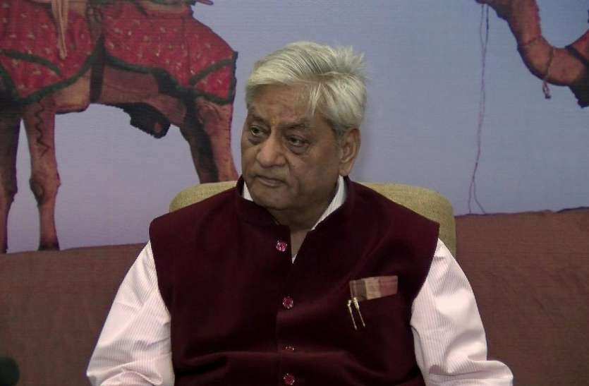 Dr. Gulab Kothari