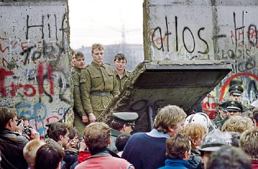 बर्लिन की दीवार गिरने के तीन दशक बाद भी खड़ी है असमानता की ‘दीवार’