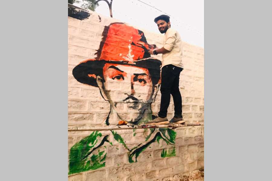 young artist divyanshu soni is making street paintings in jodhpur