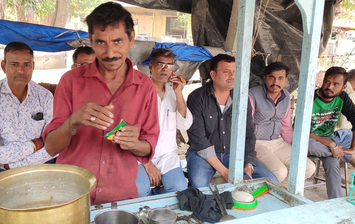 भाजपा व जनता सेना ने हाथोंहाथ बाड़ेबंदी की, कांग्रेस ने संभाला मोर्चा