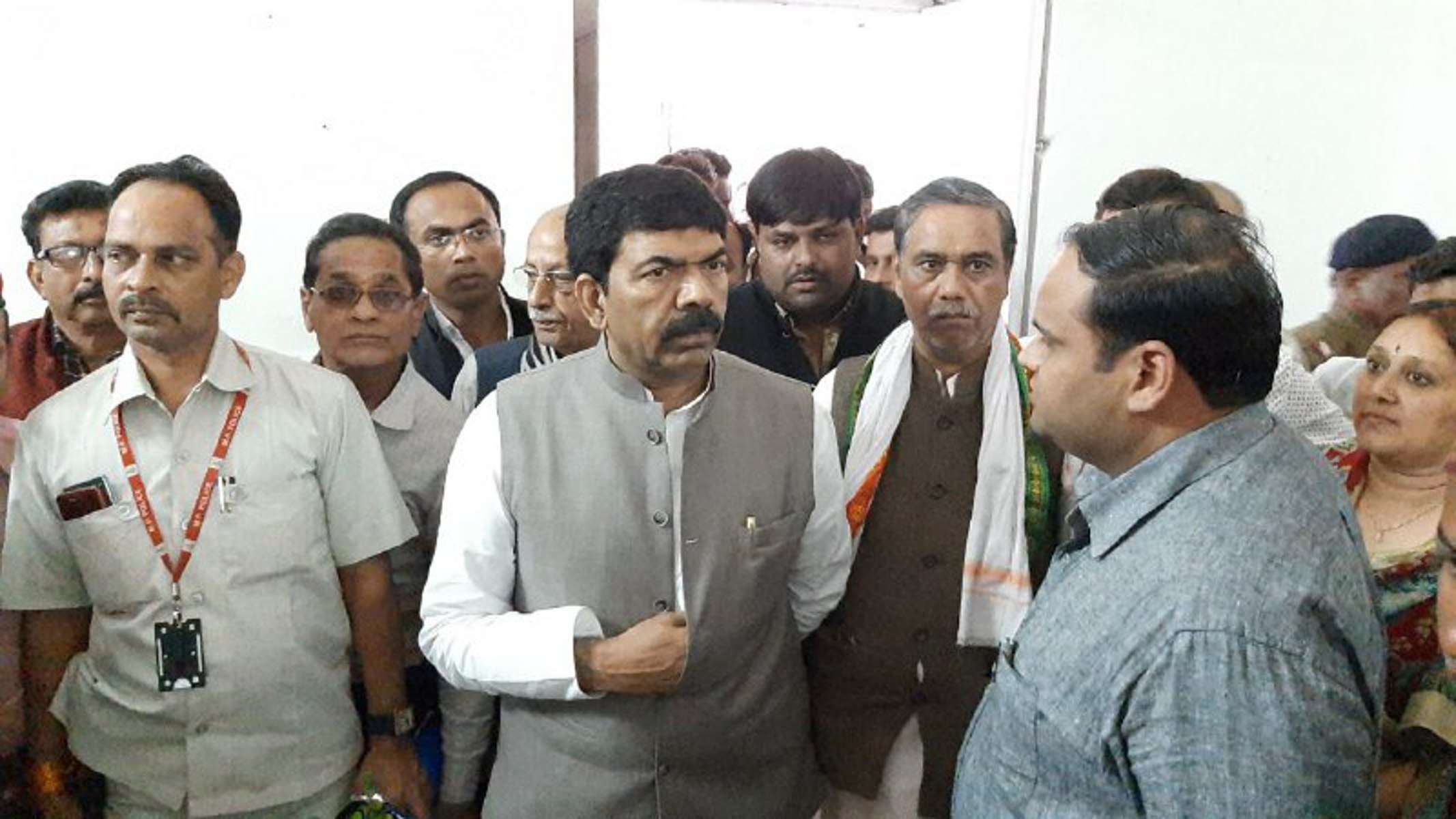 Counterattack of minerals minister