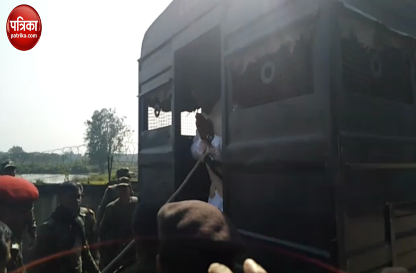 Video: चुनावी पर्चा भरने पहुंचा हार्डकोर नक्सली, इस वजह से उठाए थे हथियार, सैकड़ों केस हैं दर्ज