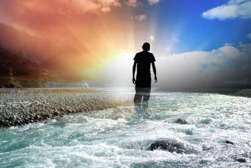 अगर आपको भी आते हैं पानी के सपने, तो समझ लें आप जल्द होने वाले हैं....