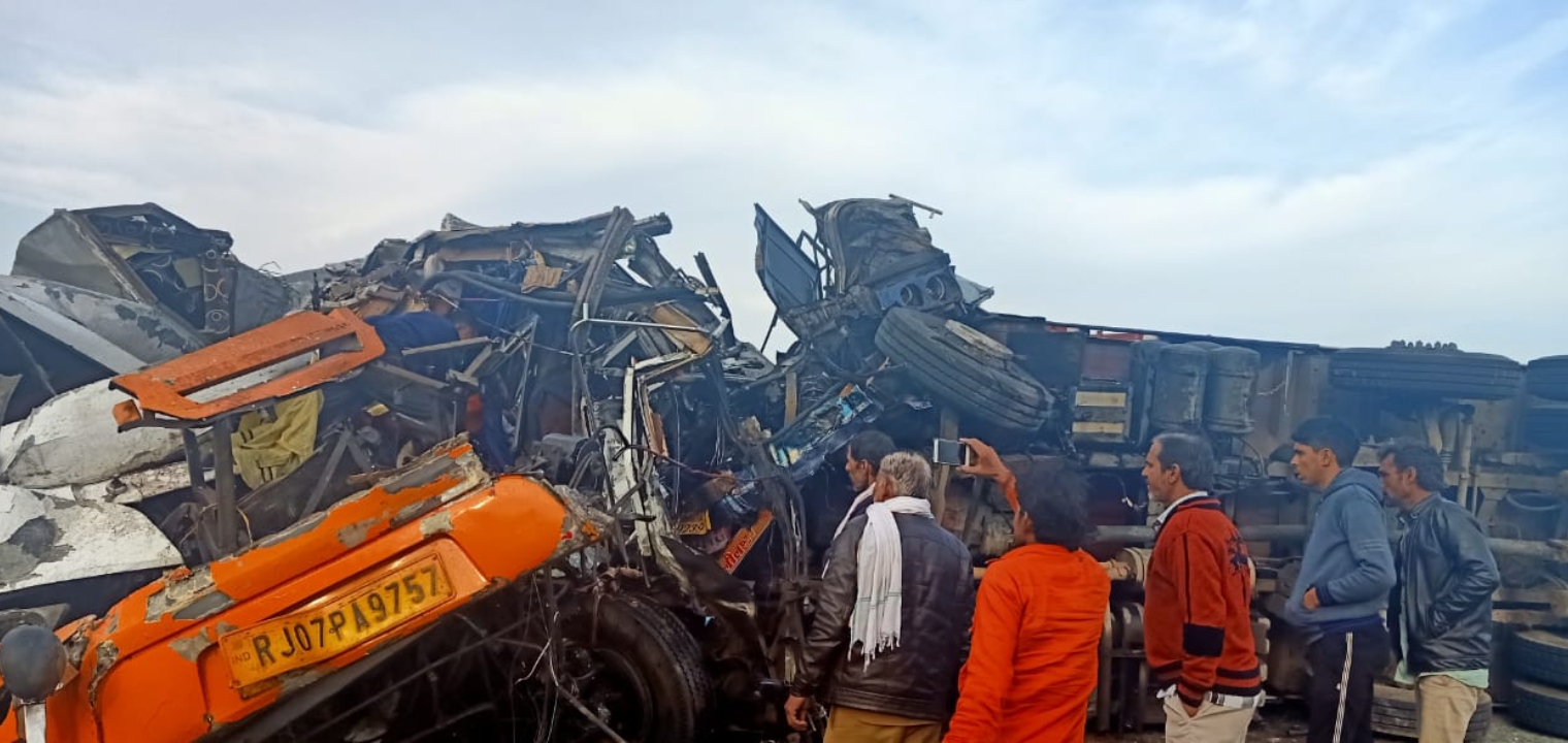 Bus and truck collision,12 killed in bikaner