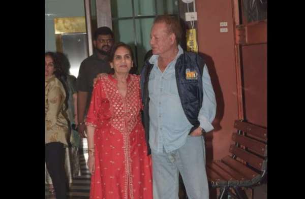 पांचवी वेडिंग एनिवर्सरी पर बेबी बंप में दिखीं अर्पिता खान, पार्टी में पहुंचे कई सितारे