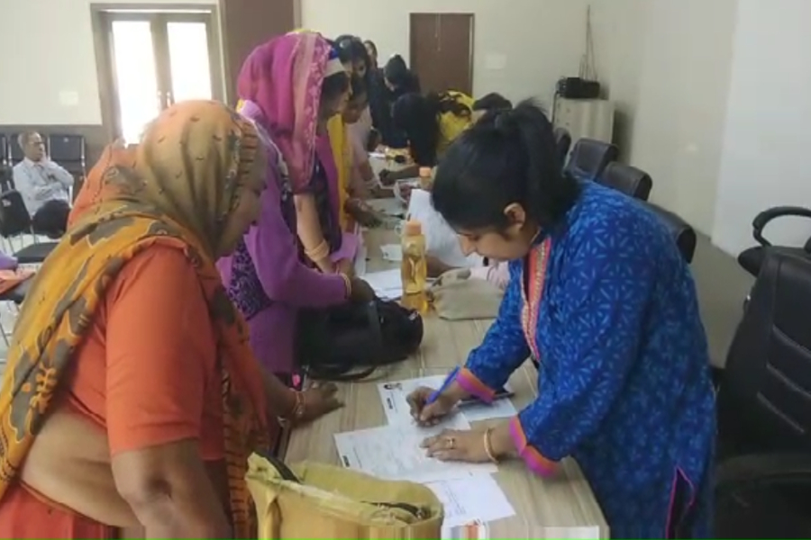 लघु उद्योग भारती में बनाए हस्तशिल्पियों के आर्टिजन कार्ड