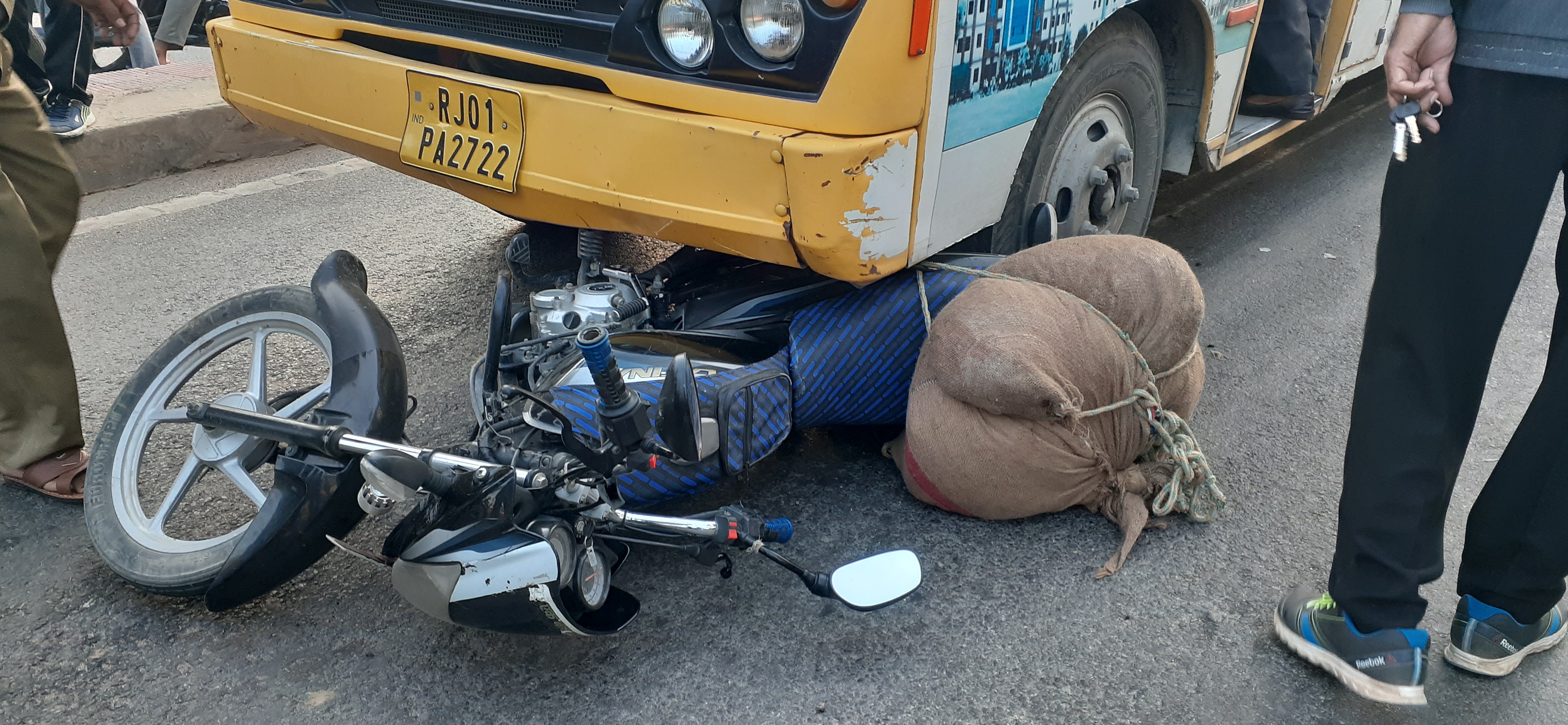 Accident ; जाके राखो साइंया मार सके ना कोय …………. देखें वीडियो