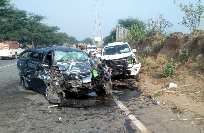 राजस्थान: फतेहपुर में दो गाड़ियों में जबरदस्त भिड़ंत, पिता-पुत्र सहित तीन की मौत, कई घायल