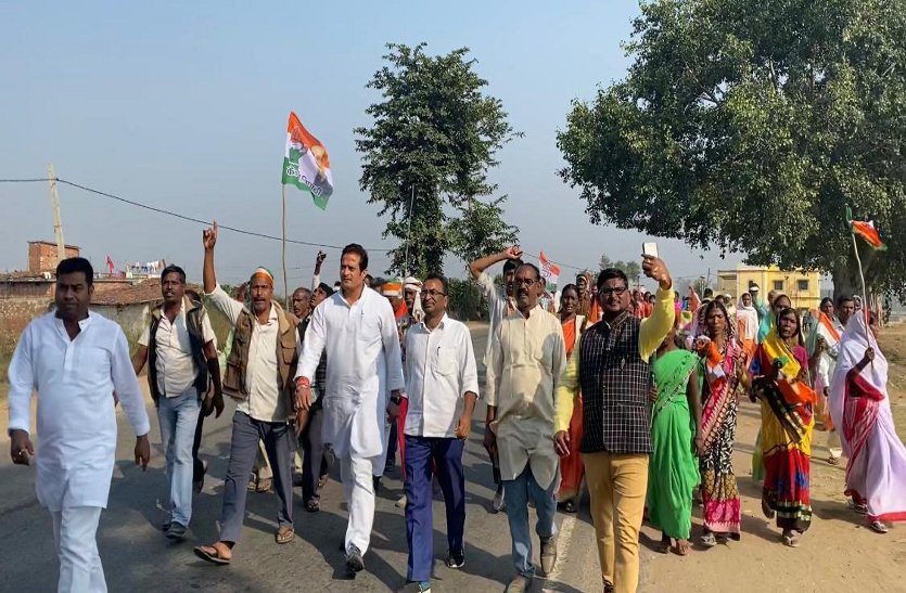 MLA from Chhattisgarh arrives to campaign in Jharkhand assembly electi