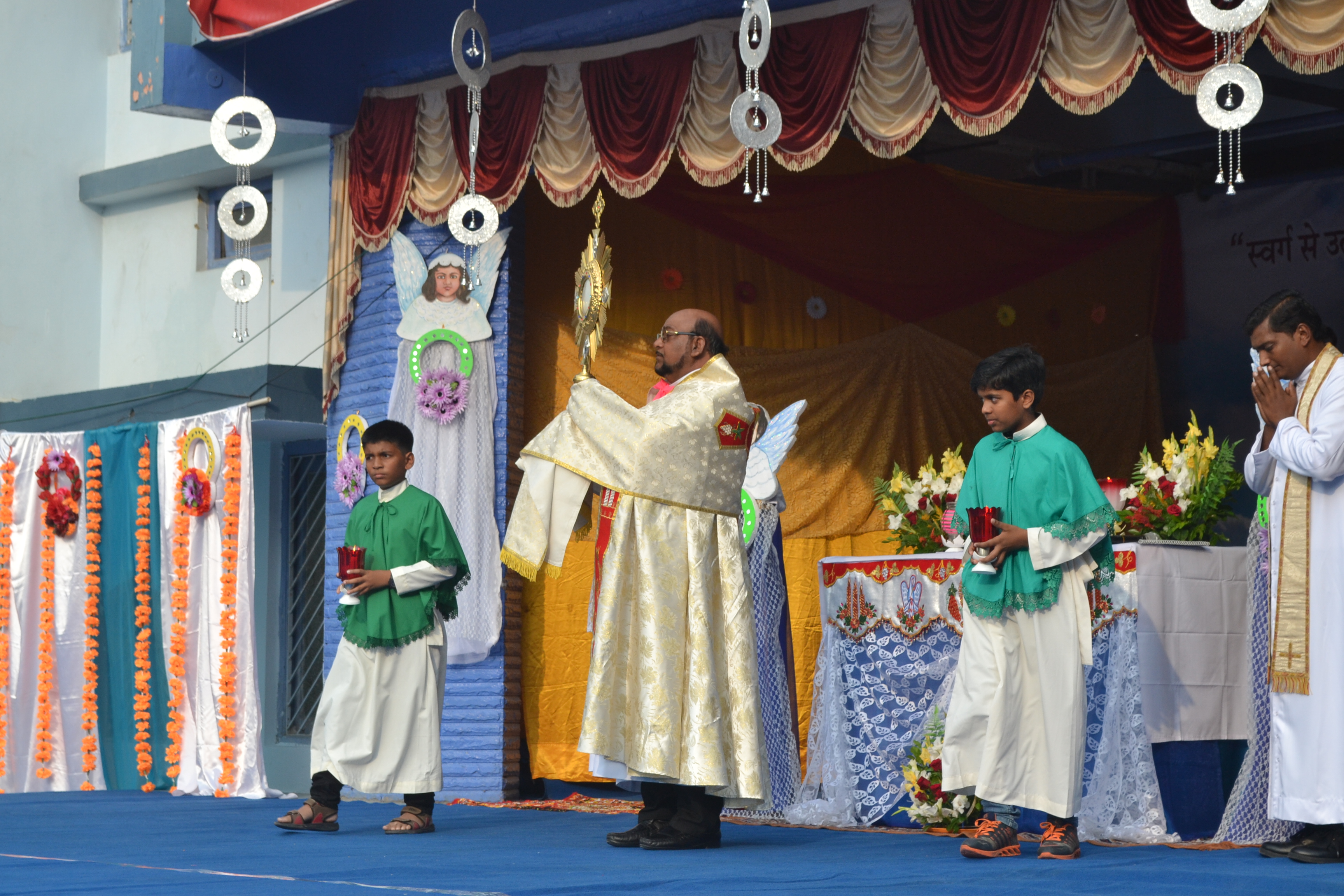 jesus christ : जीवन में उतारे यीशु की शिक्षा……………देखिए वीडियो