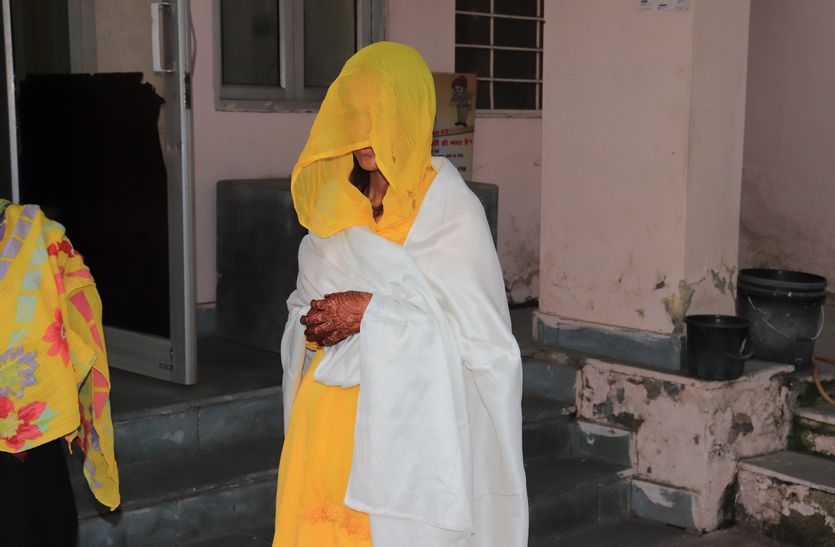 दहेज में पांच लाख रुपए मांगे तो दुल्हन ने किया निकाह से इन्कार