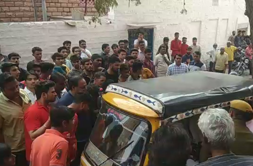 रीट की तैयारी कर रही छात्रा ने कमरे में फंदा लगाकर जान दी, आत्महत्या का कारण स्पष्ट नहीं