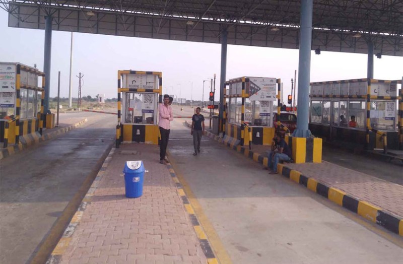 अगर आपके पास है वाहन तो जल्दी से कर ले ये काम, नही तो एक दिसम्बर से टोल पर चुकाना होगा दोगुना दाम