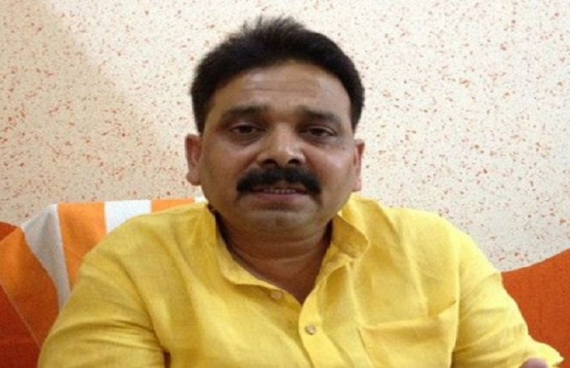 Yogi minsiter angry on mediaperson after question