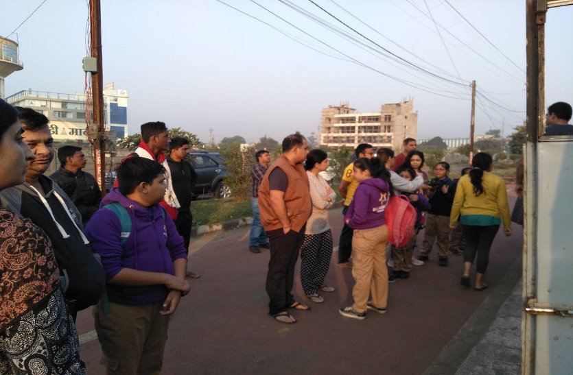 Breaking: भोपाल में स्कूल बस का हुआ एक्सीडेंट, डीजल टैंक फटा- कुछ बच्चे चोटिल