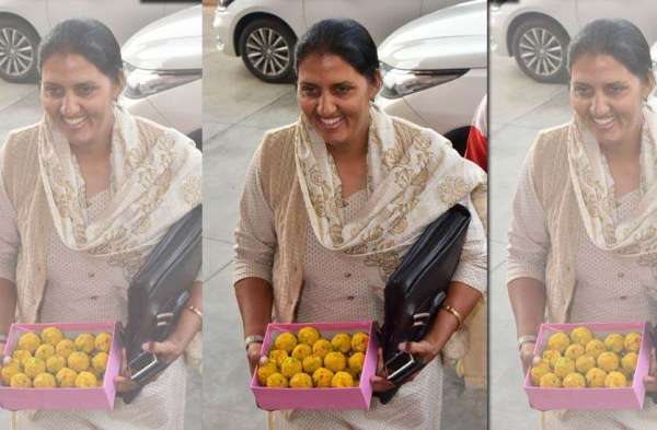 विधानसभा  में अलग अलग अंदाज़ में नज़र आये विधायक