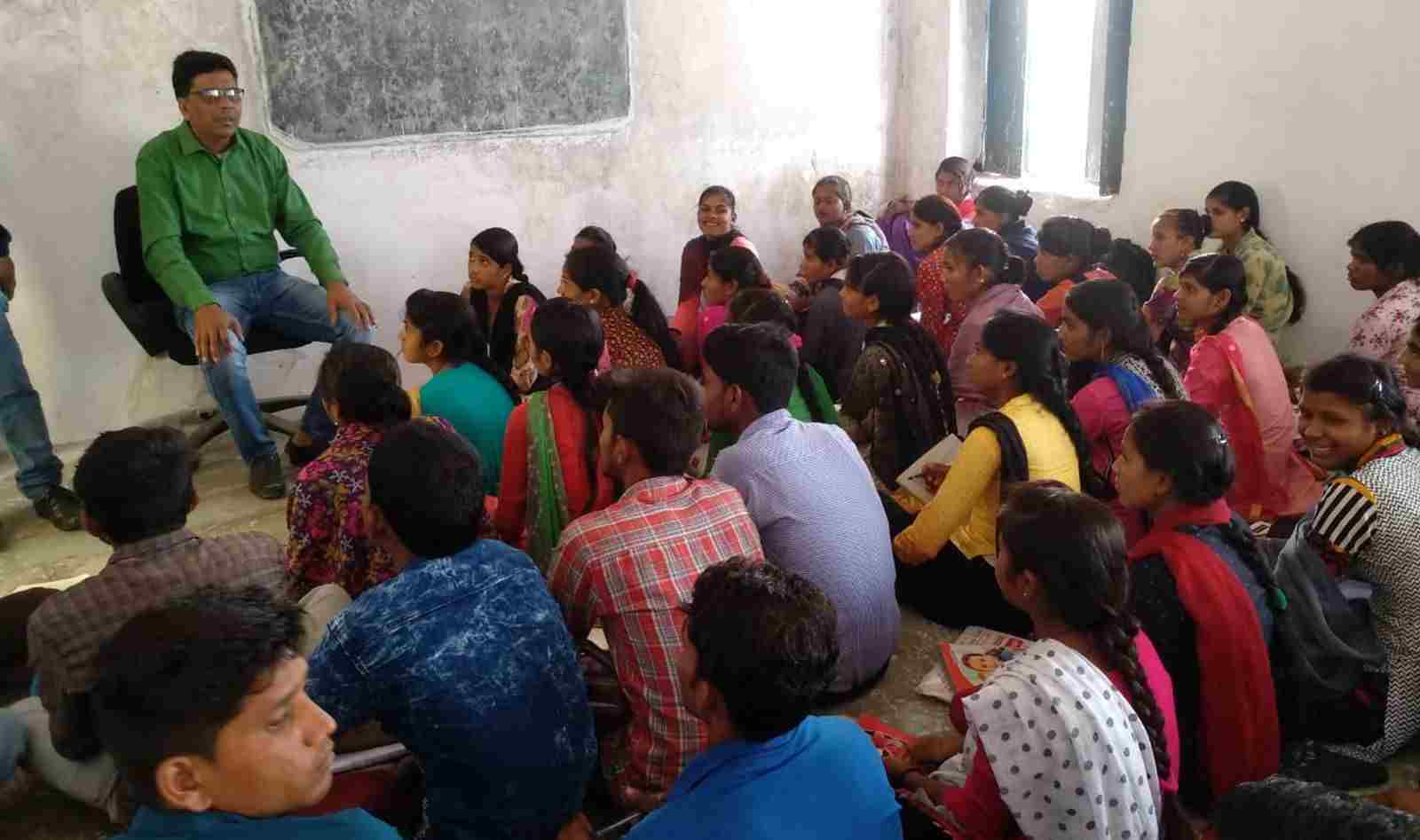 प्राइमरी स्कूलों जैसी है नए कॉलेजों की हालत