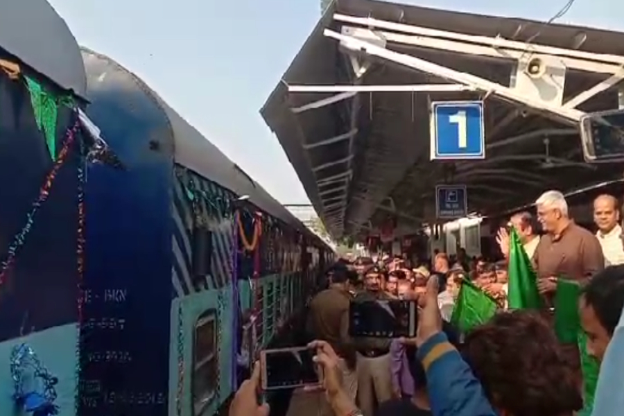 bhagat ki kothi- bandra express train inaugurated by MP shekhawat