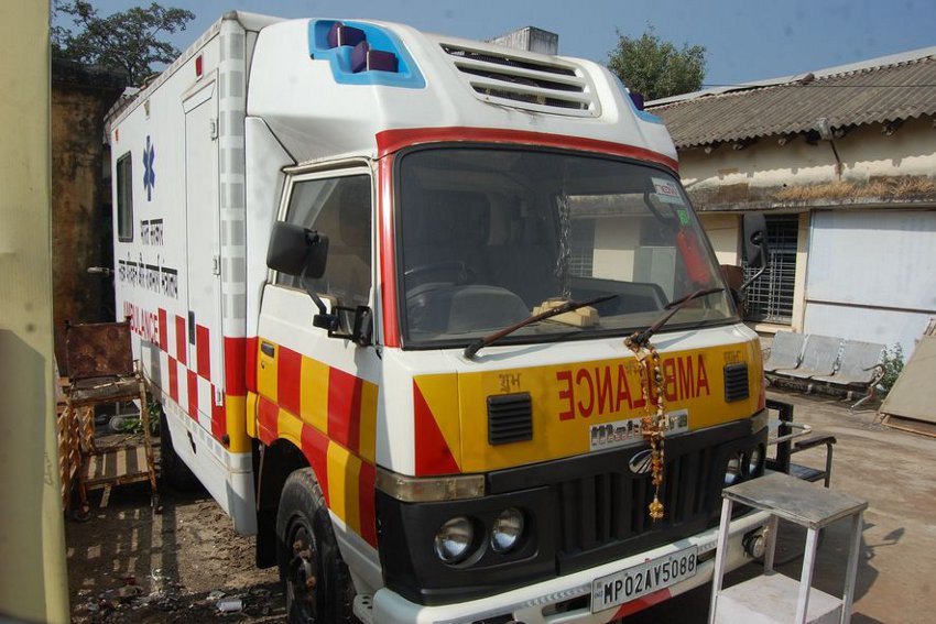 hi-tech ambulance 