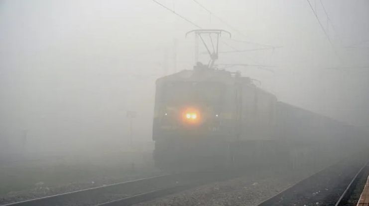 indian_railway2fog.jpg