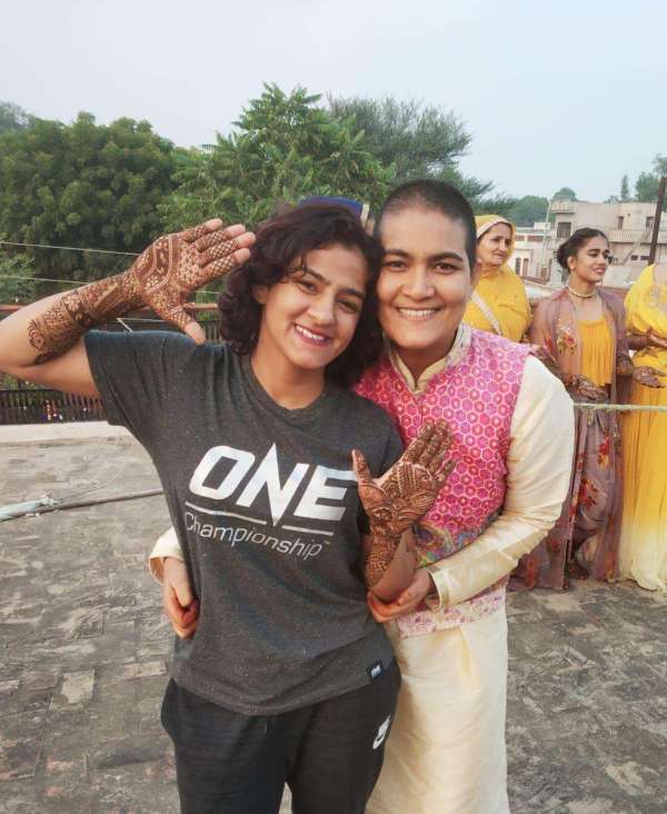 jodhpur tater sisters created mehndi design for babita phogat wedding