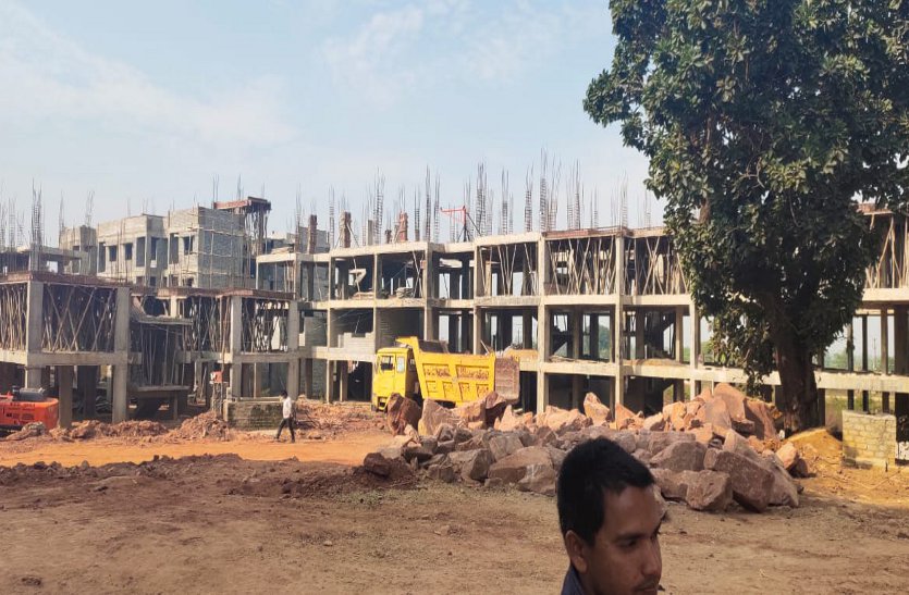 Nagar nigam katni will raise money by selling land for PM awas