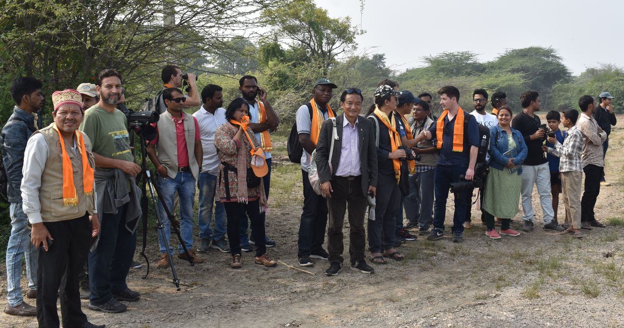 बर्ड विलेज की खासियत जानने पहुंचे देश-विदेश के पक्षी विशेषज्ञ