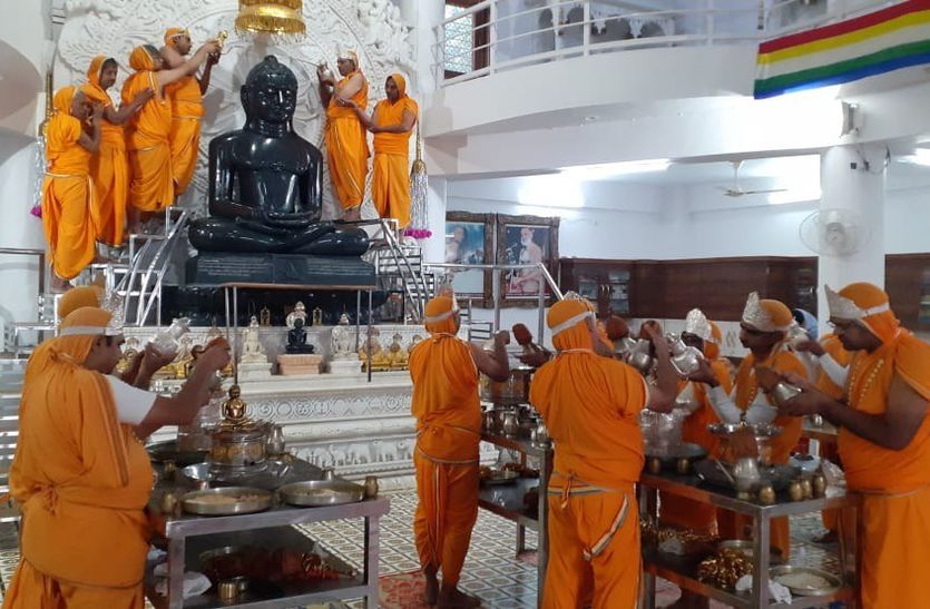Foundation Day of Neminath Digambar Jain Temple tomorrow in bhilwara