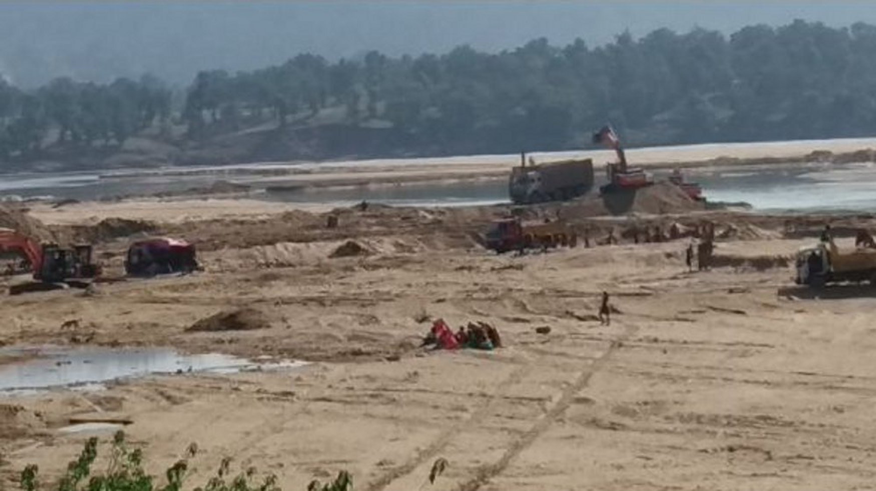 Action on a sand quarry, Mehrwani being carried out on the remaining m