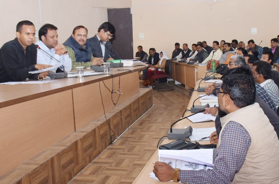 Singrauli Collector meeting of teachers for MP board exam