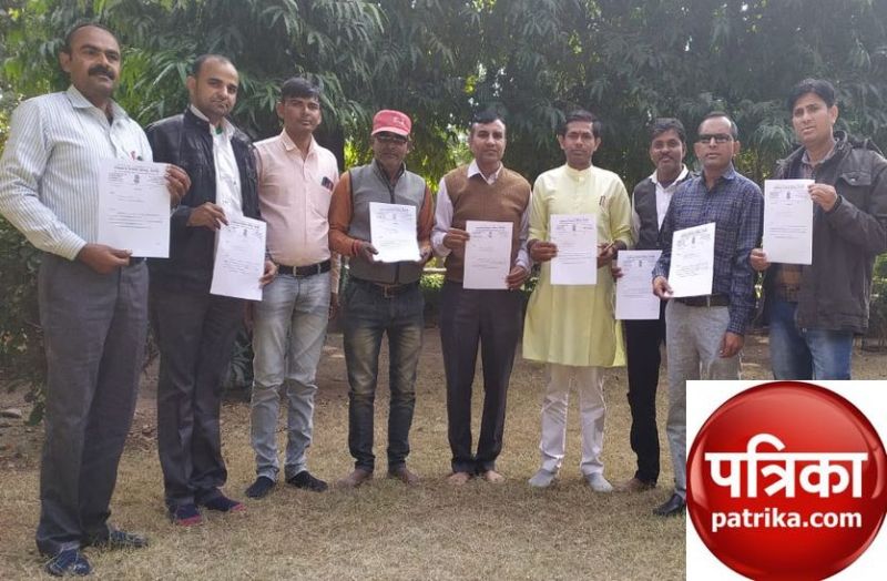 बैठक में कुरीतियों को मिटाने, बालिका शिक्षा को बढ़ावा देने, युवाओं को नशे से दूर रहने का आह्वान