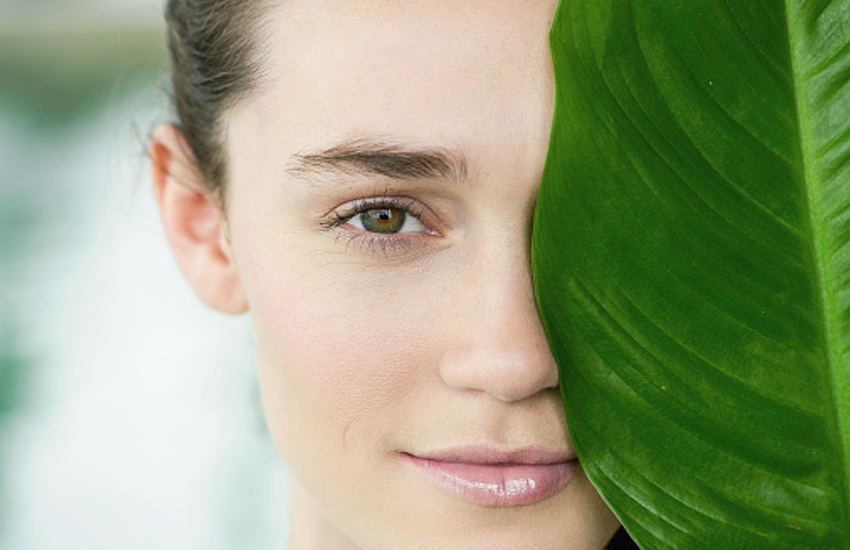 Keep your skin soft and shiny with natural tips in Winter