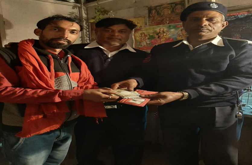 Jaipur Traffic Police Caught accused appreciation to Traffic Police