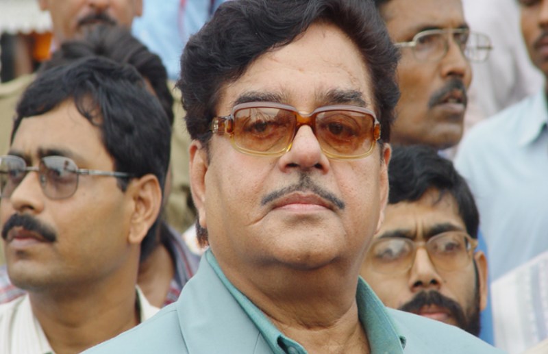 _shatrughan_sinha_10_best_dialogues_on_his_birthday.jpg